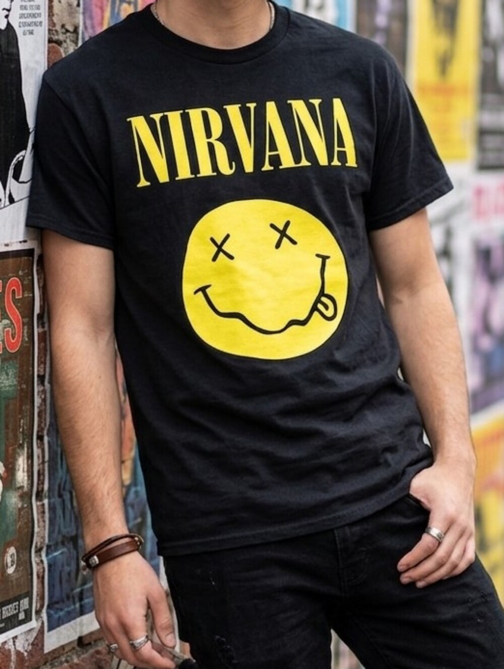 Nirvana Unisex T-Shirt Distressed Logo L
